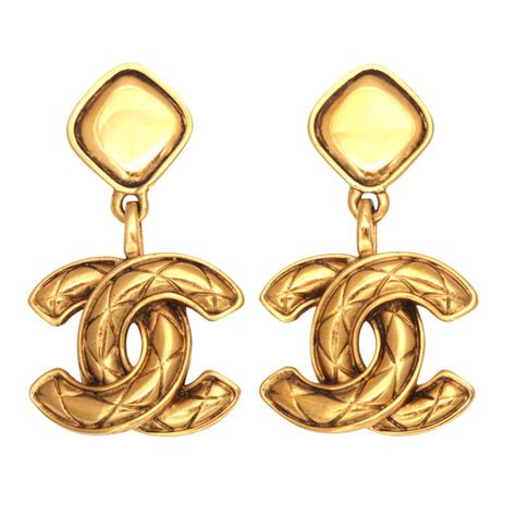 chanel cc quilted earrings.